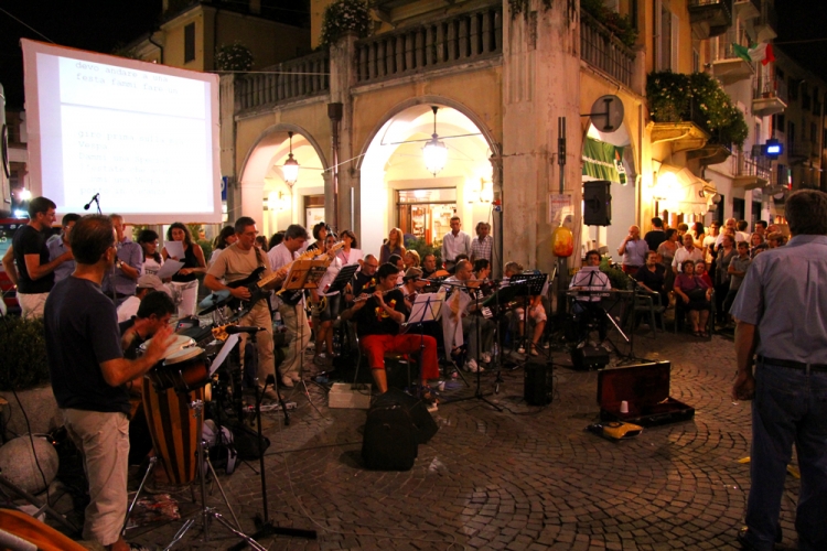 Musica in piazza Umberto